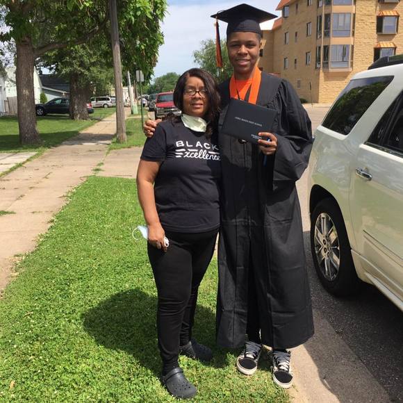 Meet your Posher, Clarence - Picture 1 of 1